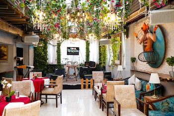 Bloom Boutique | Bandra,Bandra,3 star