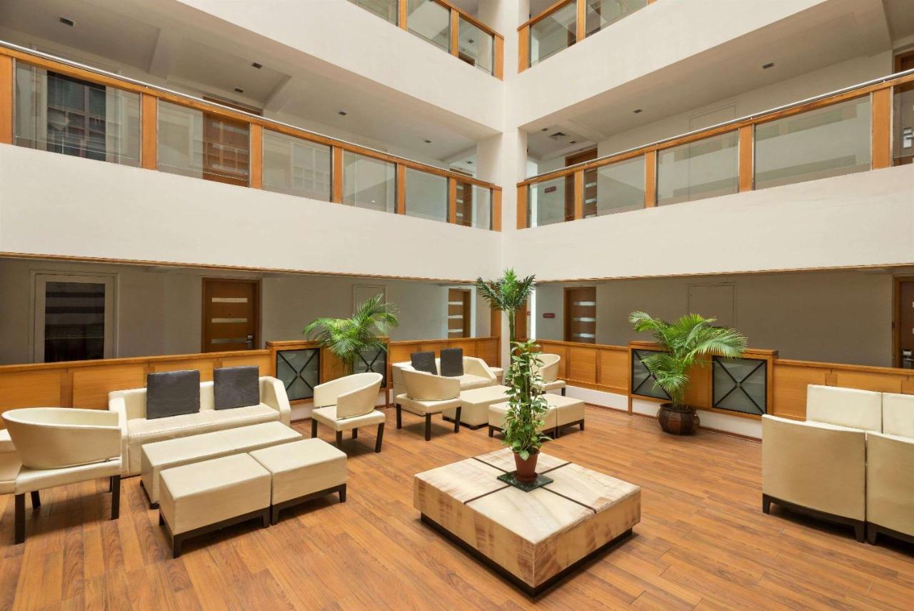 Ramada By Wyndham Jaipur,Raja Park,5 star