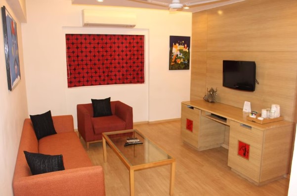 Red Fox Hotel, Jaipur,Jawahar Lal Nehru Marg,3 star