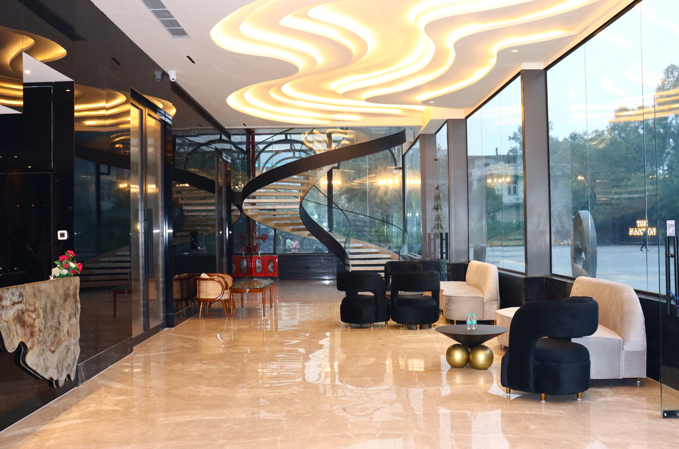 The Mansion Hotel And Banquet,Pitampura,3 star