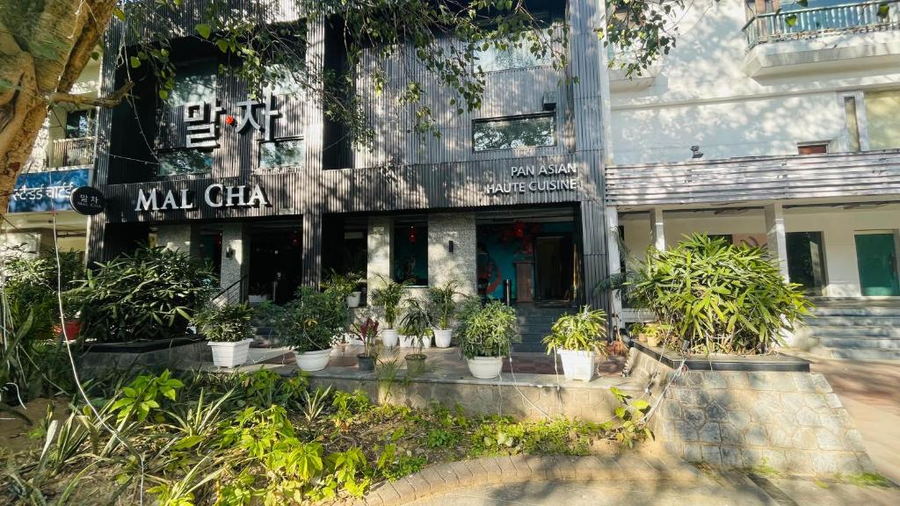 Saltstayz Select - Malcha & Chankyapuri,,3 star