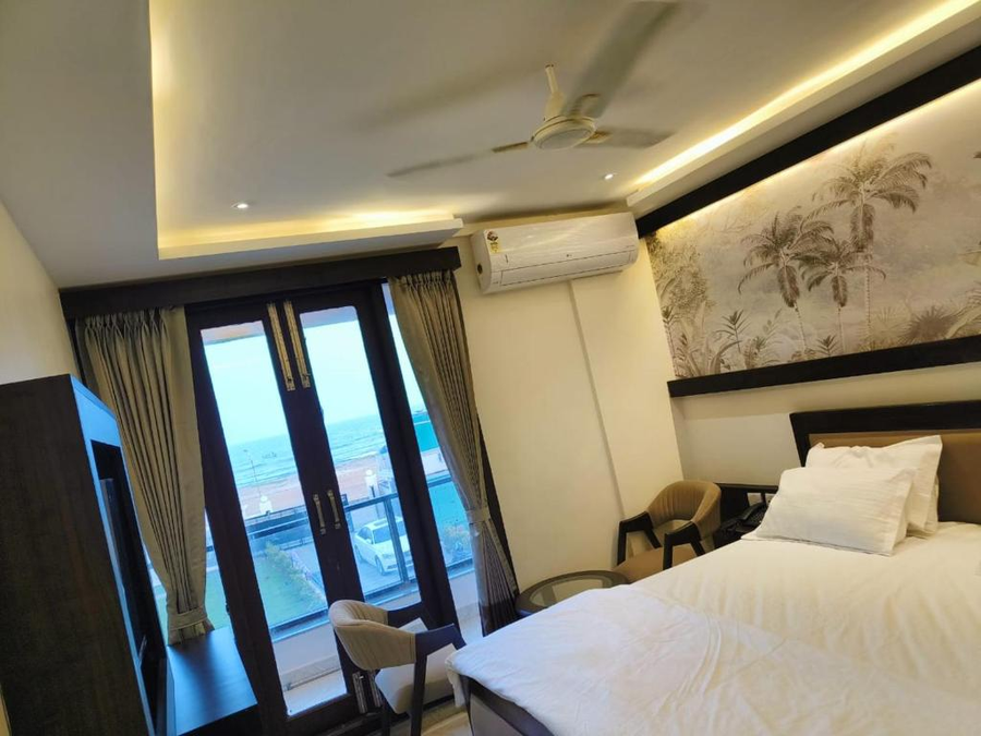 The Palms Ecr Resorts And Banquets,,3 star