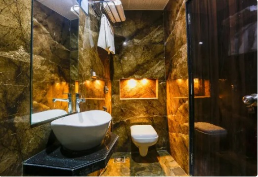 Prime Grand Hotel, Near Airport,Andheri East, Mumbai,3 star