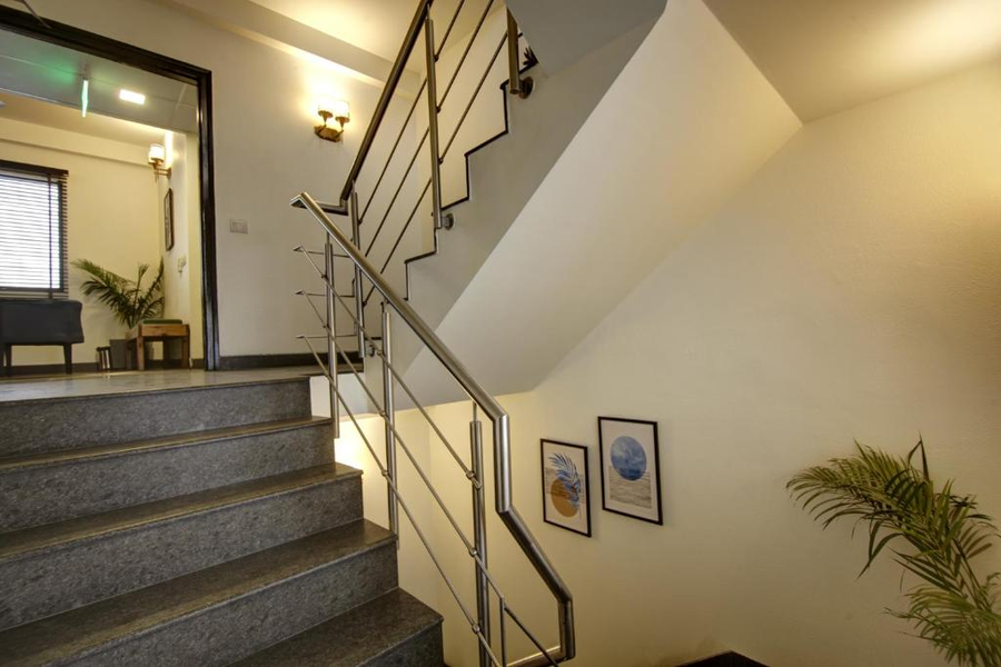 Saltstayz Select - Nehru Place & New Friends,Okhla Industrial Area, New Delhi,3 star