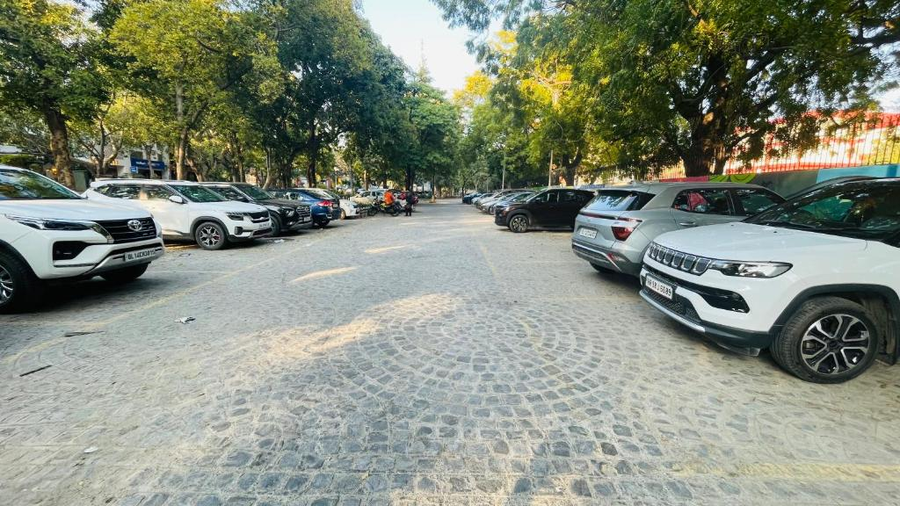 Saltstayz Select - Malcha & Chankyapuri,,3 star